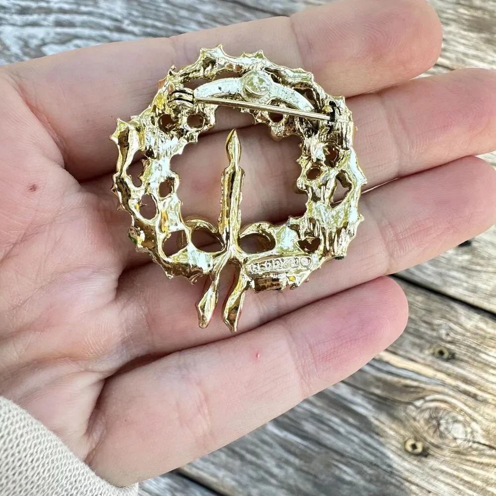 Vintage Christmas Wreath Brooch, Candle Jewelry Pin